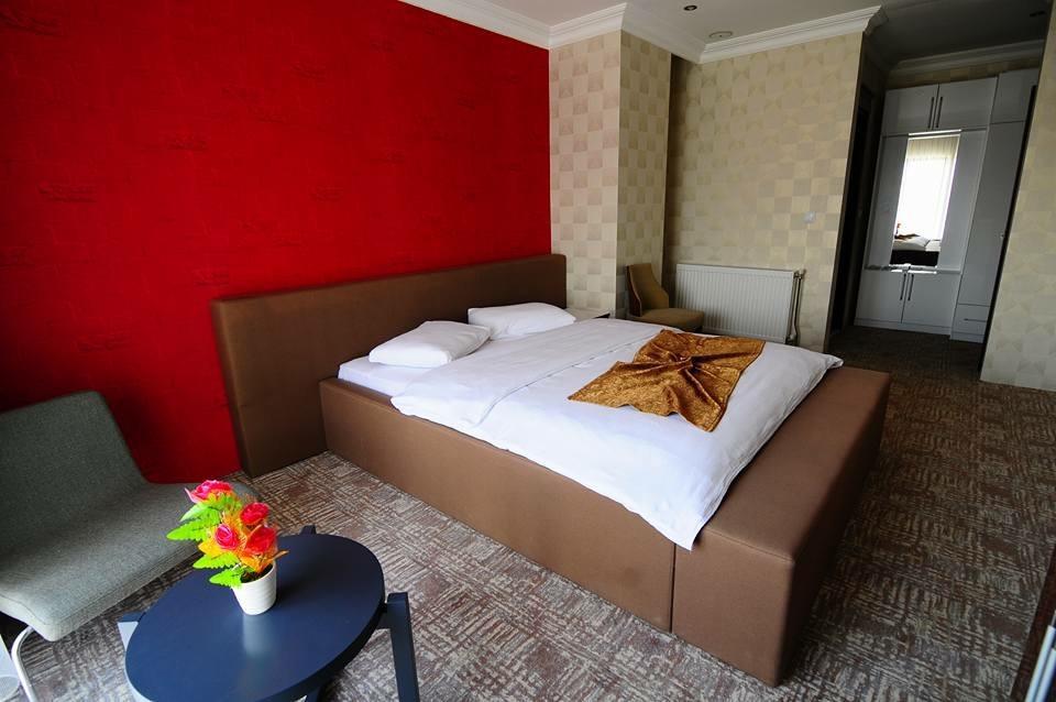 Hotel Dosco Ван Экстерьер фото